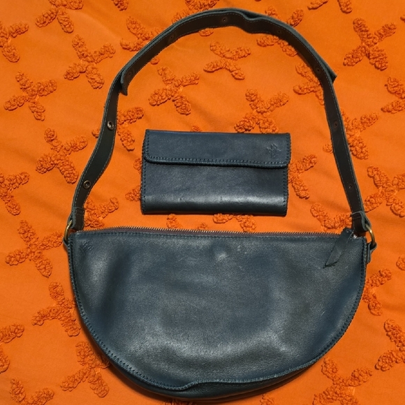 Lyons Leather Co, Chic Dark Green Leather Shoulder Bag - Picture 4 of 12